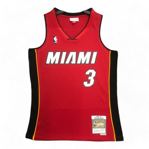 Miami Heat Dwyane Wade 2005-06 Red Hardwood - Image 2